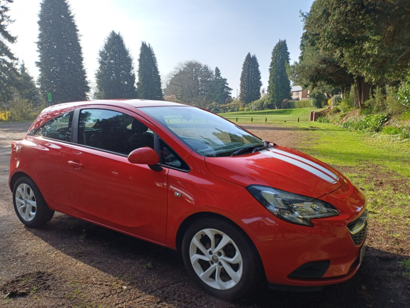 2015 Vauxhall Corsa 1.2 I Sting in Red — image 1