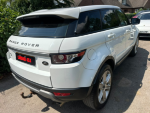 2012 Land Rover Range Rover Evoque 2.2 Sd4 Pure in White — image 3