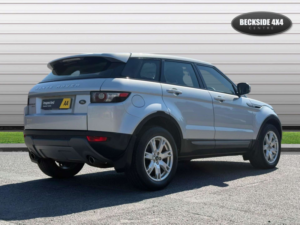 2013 Land Rover Range Rover Evoque 2.2 Range Rover Evoque Pure Tech Sd4 4WD 5dr in Silver — image 4