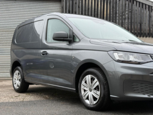 2021 Volkswagen Caddy 2.0 Tdi C20 Commerce Plus Swb Euro 6 (s/s) 5dr in Grey — image 3