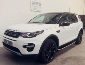 2015 Land Rover Discovery Sport 2.2 Sd4 Hse Luxury Auto 4WD Euro 5 (s/s) 5dr in White — image 2