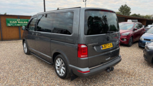 2017 Volkswagen Caravelle 2.0 Bitdi Bluemotion Tech Executive DSG Euro 6 (s/s) 5dr in Grey — image 4