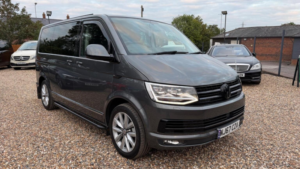2017 Volkswagen Caravelle 2.0 Bitdi Bluemotion Tech Executive DSG Euro 6 (s/s) 5dr in Grey — image 5