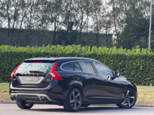 2016 Volvo V60 2.0 D4 R-Design Lux Nav Euro 6 (s/s) 5dr in Black — image 3