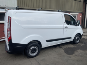 2021 Ford Transit Custom 2.0 Transit Custom Leader Van 300 L1 2.0l Ecoblue 130ps Mhev Fwd 6 Speed Manual in White — image 4
