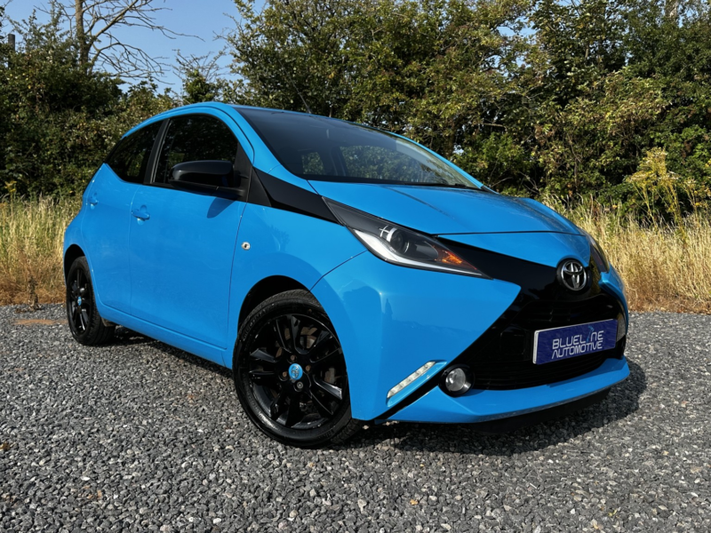2016 Toyota Aygo 1.0 Vvt-I X-Cite in Blue — image 1