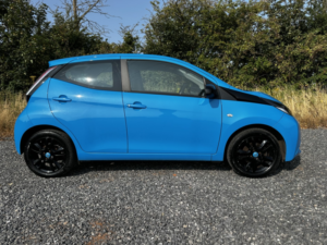 2016 Toyota Aygo 1.0 Vvt-I X-Cite in Blue — image 2