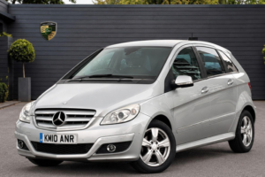 2010 Mercedes-Benz B Class 1.5 B160 Se CVT 5dr in Silver — image 3