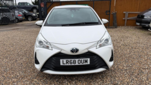 2018 Toyota Vitz in White — image 2