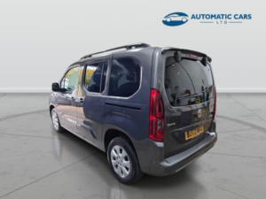 2022 Vauxhall Combo Life Automatic Elite S/s in Grey — image 6