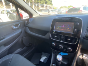2017 Renault Clio 0.9 Dynamique Nav Tce 90 in Red — image 5