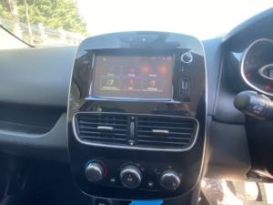 2017 Renault Clio 0.9 Dynamique Nav Tce 90 in Red — image 6
