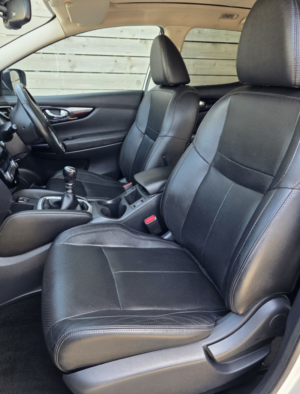 2014 Nissan Qashqai 1.5 Dci Tekna in White — image 6