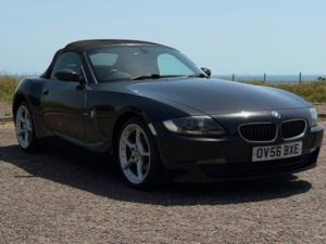 2006 BMW Z4 2.5 Z4 2.5i Se Roadster in Black — image 3