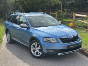 2014 Skoda Octavia 2.0 Tdi Scout Estate 5dr Diesel Manual 4WD Euro 6 (s/s) (150 Ps) in Blue — image 3