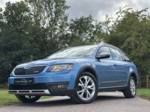 2014 Skoda Octavia 2.0 Tdi Scout Estate 5dr Diesel Manual 4WD Euro 6 (s/s) (150 Ps) in Blue — image 5