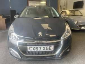 2018 Peugeot 208 1.2 Puretech Allure Eat Euro 6 (s/s) 5dr in Grey — image 2