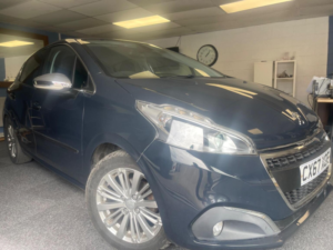 2018 Peugeot 208 1.2 Puretech Allure Eat Euro 6 (s/s) 5dr in Grey — image 5