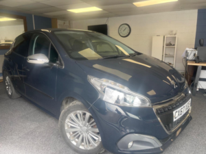 2018 Peugeot 208 1.2 Puretech Allure Eat Euro 6 (s/s) 5dr in Grey — image 6