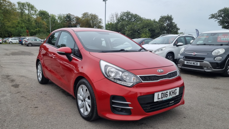 2016 Kia Rio 1.4 Crdi Ecodynamics 2 in Red — image 1