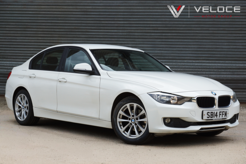 2014 BMW 3 Series 2.0 318d Se Saloon in White — image 1
