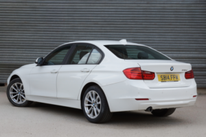 2014 BMW 3 Series 2.0 318d Se Saloon in White — image 6