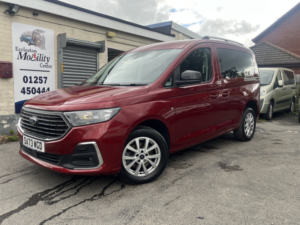 2023 Ford Tourneo Connect 2.0 Tourneo Connect Titanium Tourneo L1 2.0l Ecoblue 122ps Fwd 6 Speed Manual in Red — image 4