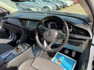 2018 Vauxhall Insignia 1.5i Turbo Sri Grand Sport Euro 6 (s/s) 5dr in White — image 3