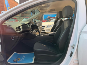 2018 Vauxhall Insignia 1.5i Turbo Sri Grand Sport Euro 6 (s/s) 5dr in White — image 4