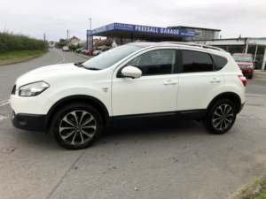 2012 Nissan Qashqai 1.5 Dci N-Tec + Turbo Diesel 6 Speed Manual - Service History - 85000 Miles in White — image 4
