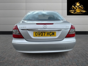 2007 Mercedes-Benz E Class 2.1 E220 Cdi Avantgarde in Silver — image 6