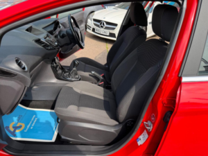 2015 Ford Fiesta 1.0t Ecoboost Zetec Euro 6 (s/s) 5dr in Red — image 4
