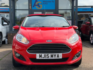 2015 Ford Fiesta 1.0t Ecoboost Zetec Euro 6 (s/s) 5dr in Red — image 6