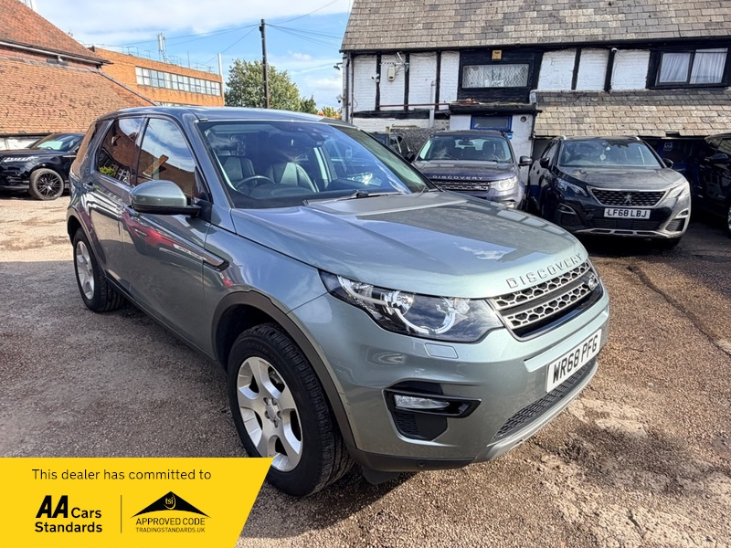 2018 Land Rover Discovery Sport Ed4 Se Tech in Grey — image 1