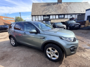2018 Land Rover Discovery Sport Ed4 Se Tech in Grey — image 6
