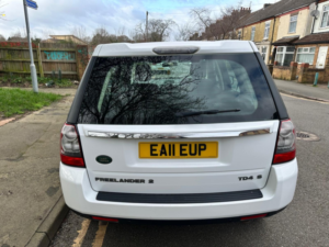 2011 Land Rover Freelander 2 2.2 Td4 S in White — image 5