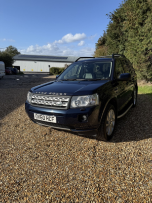 2010 Land Rover Freelander 2 2.2 Sd4 Hse in Blue — image 6