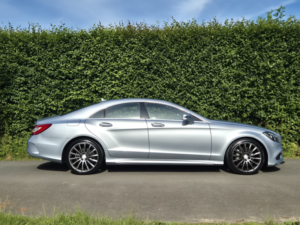 2017 Mercedes-Benz Cls 3.0 Cls350d V6 Amg Line in Silver — image 5