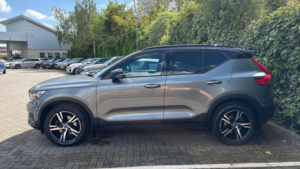 2019 Volvo Xc40 2.0 D3 R-Design Auto AWD Euro 6 (s/s) 5dr in Grey — image 4