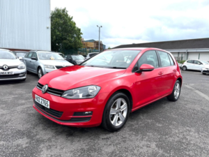 2015 Volkswagen Golf 1.6 Tdi Bluemotion Tech Match Euro 5 (s/s) 5dr in Red — image 3
