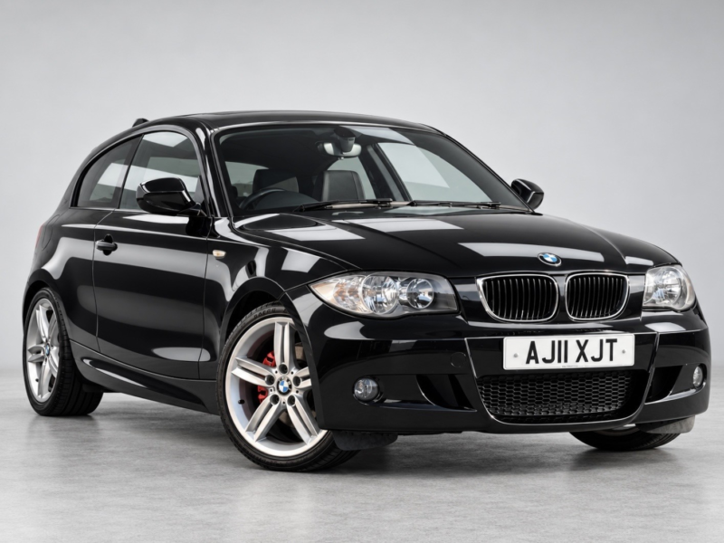 2011 BMW 1 Series 2.0 118d M Sport 3 Door in Black — image 1