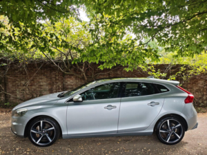 2013 Volvo V40 2.0 T5 R-Design Lux Nav Geartronic Euro 6 (s/s) 5dr in Grey — image 3