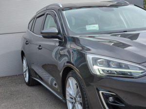2019 Ford Focus 1.5t Ecoboost Vignale Euro 6 (s/s) 5dr in Grey — image 2