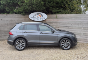 2017 Volkswagen Tiguan 2.0 Tdi Bluemotion Tech Sel in Grey — image 2
