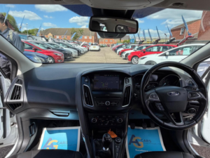 2015 Ford Focus 1.0t Ecoboost Titanium X Euro 6 (s/s) 5dr in White — image 2