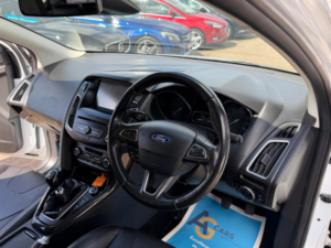 2015 Ford Focus 1.0t Ecoboost Titanium X Euro 6 (s/s) 5dr in White — image 3