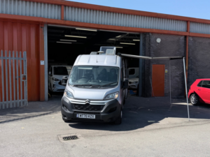 2020 Citroen Relay 2.2 Bluehdi 35 Enterprise Panel Van 5dr Diesel Manual L2 High Roof Euro 6 (s/s) (140 Ps) in Grey — image 4
