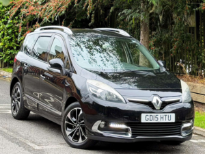 2015 Renault Grand Scenic 1.6 Dci Energy Dynamique Tomtom MPV 5dr Diesel Manual Euro 5 (s/s) (130 Ps) in Black — image 2