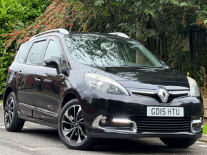 2015 Renault Grand Scenic 1.6 Dci Energy Dynamique Tomtom MPV 5dr Diesel Manual Euro 5 (s/s) (130 Ps) in Black — image 4