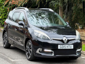 2015 Renault Grand Scenic 1.6 Dci Energy Dynamique Tomtom MPV 5dr Diesel Manual Euro 5 (s/s) (130 Ps) in Black — image 6